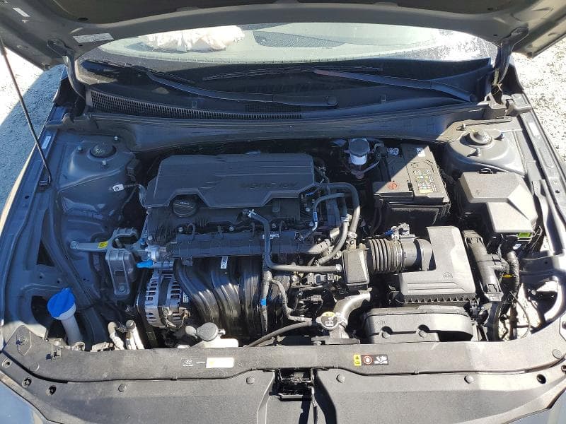 2025 HYUNDAI ELANTRA SEL 11