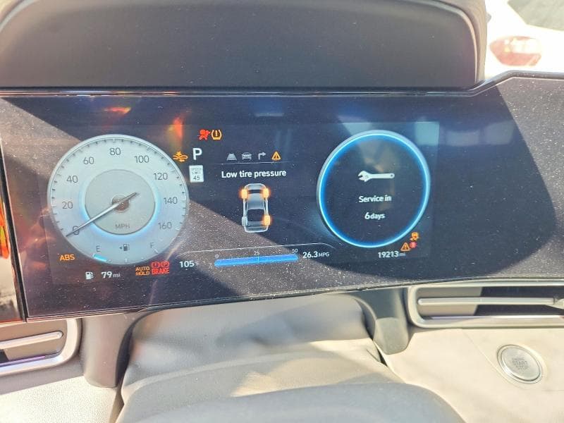 2025 HYUNDAI ELANTRA SEL 9
