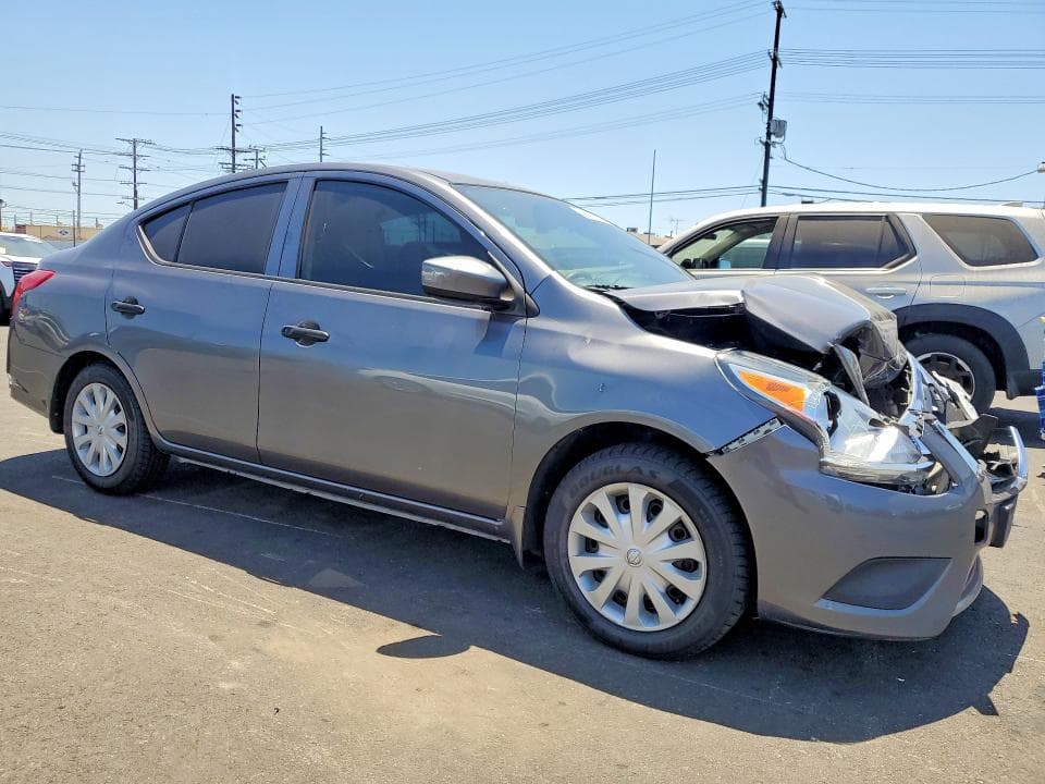 2017 NISSAN VERSA 1.6 S 4