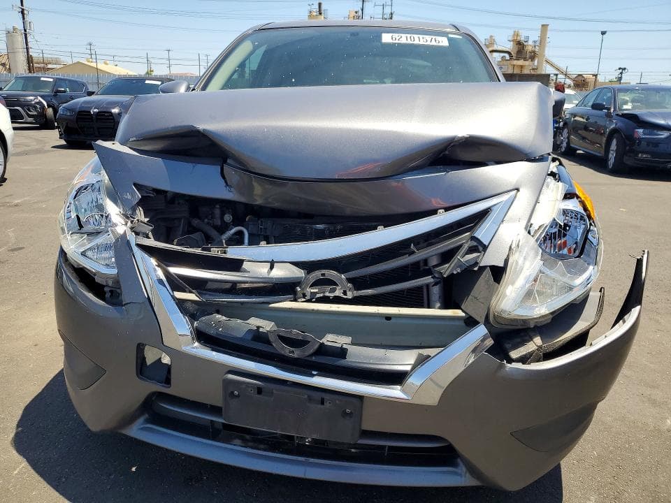2017 NISSAN VERSA 1.6 S 5