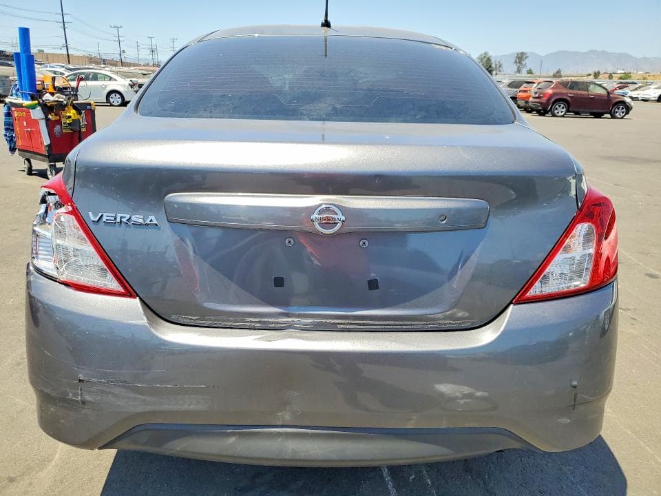 2017 NISSAN VERSA 1.6 S 6