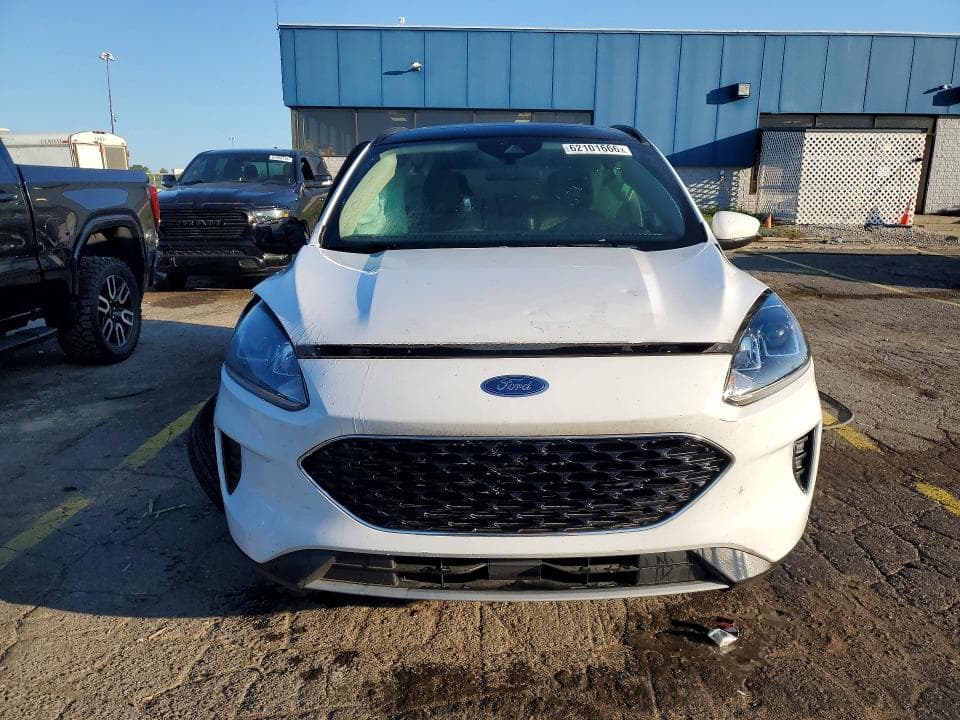 2020 FORD ESCAPE SE 5