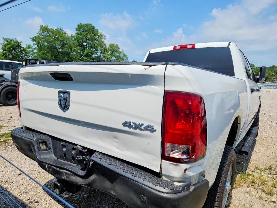 2017 RAM 3500 ST 6