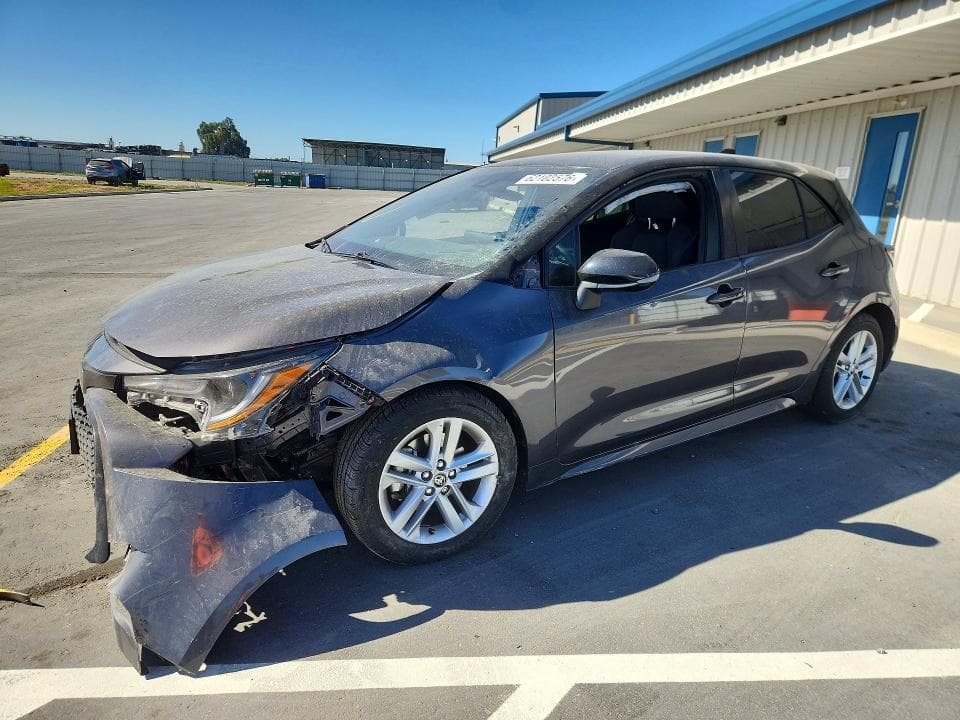 2021 TOYOTA COROLLA HATCHBACK SE - 1