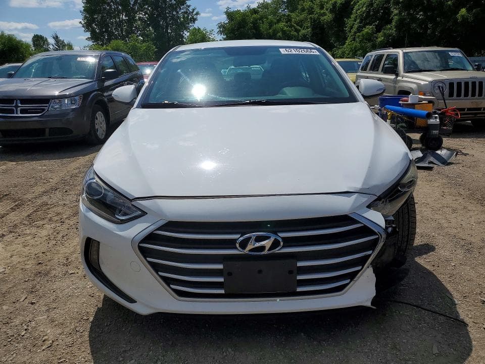 2017 HYUNDAI ELANTRA SE 5