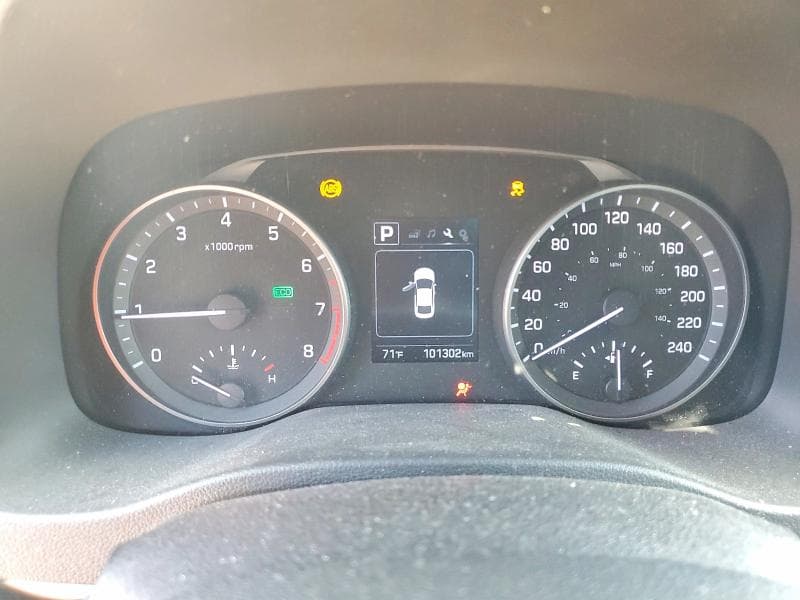 2017 HYUNDAI ELANTRA SE 9