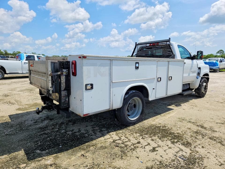 2019 CHEVROLET SILVERADO MEDIUM DUTY 3