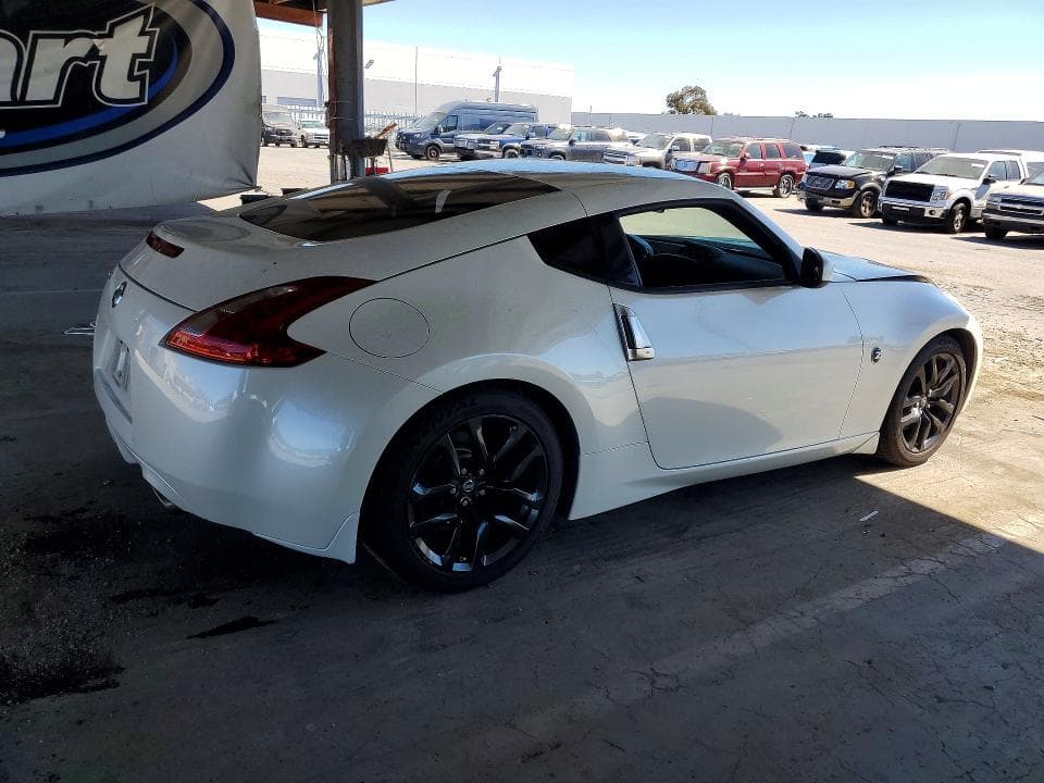 2017 NISSAN 370Z BASE 3