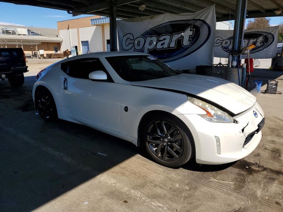 2017 NISSAN 370Z BASE 4