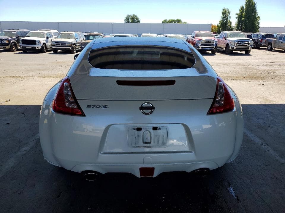 2017 NISSAN 370Z BASE 6