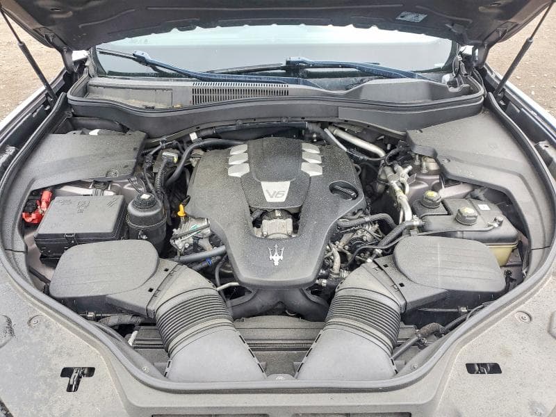 2017 MASERATI LAVANTE 12
