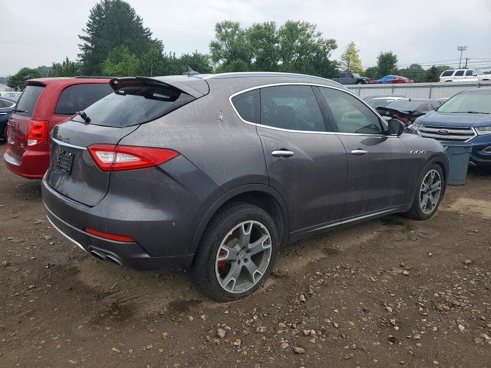 2017 MASERATI LAVANTE 3