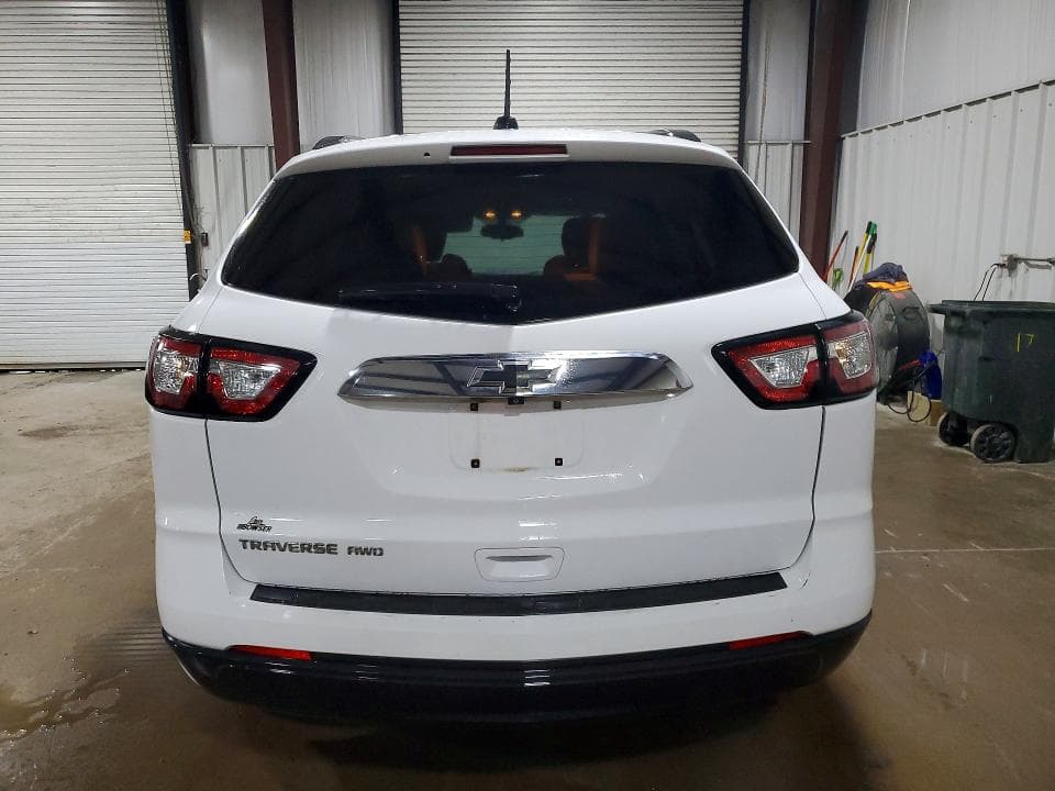 2017 CHEVROLET TRAVERSE LS 6