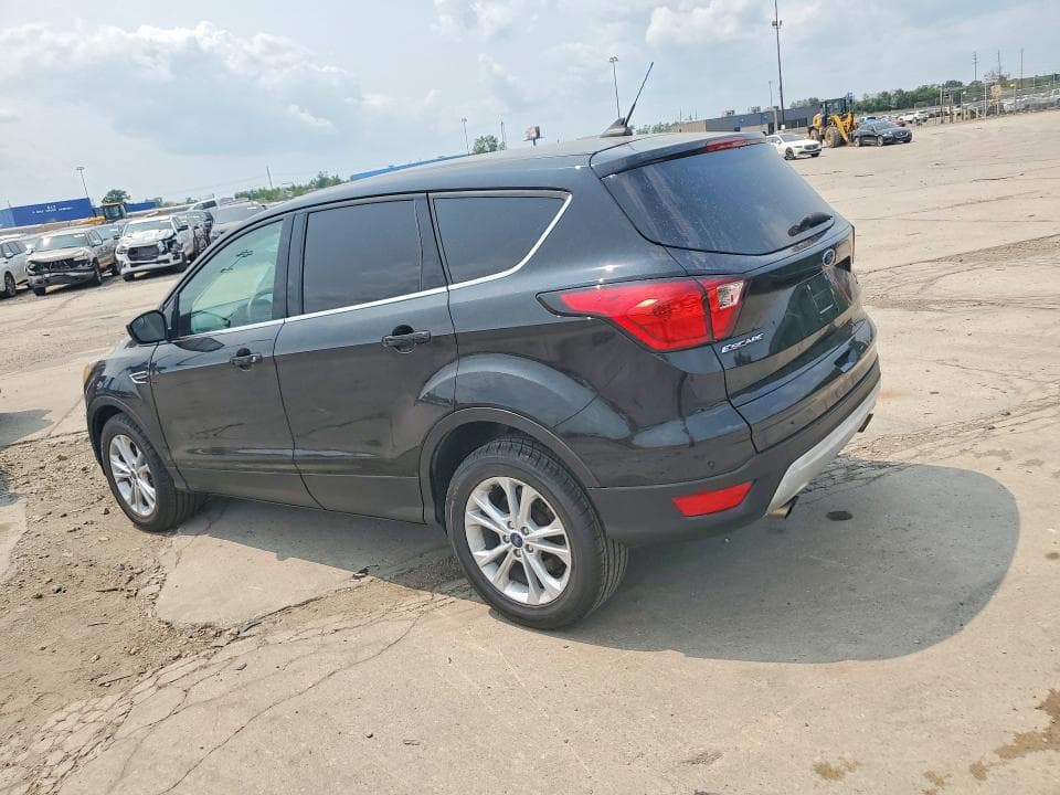 2019 FORD ESCAPE SE 2