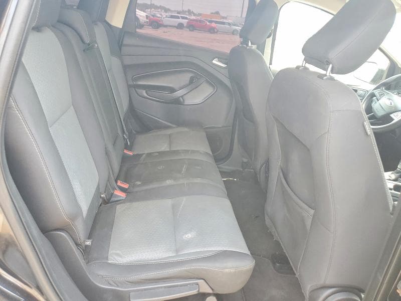 2019 FORD ESCAPE SE 11