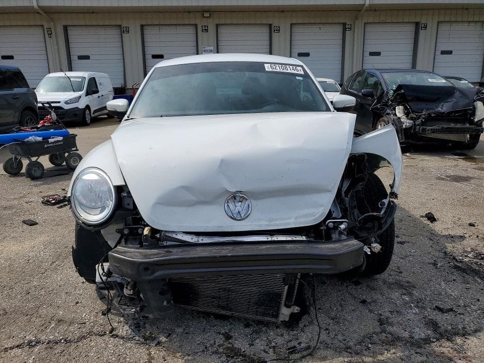2018 VOLKSWAGEN BEETLE S 5