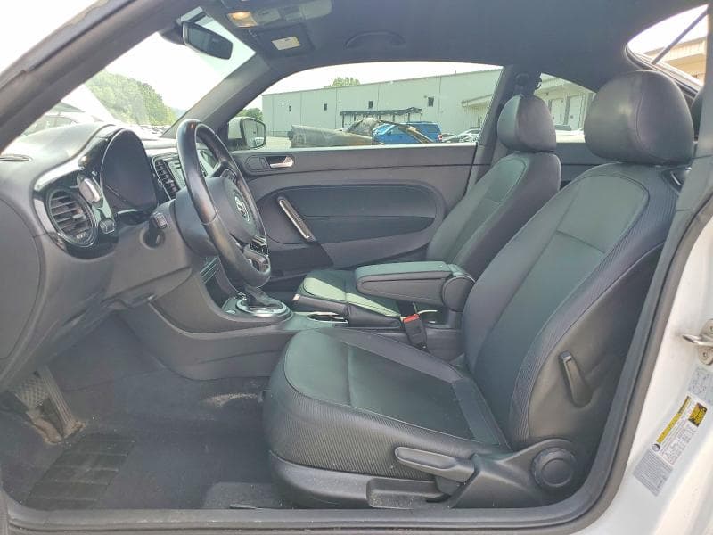 2018 VOLKSWAGEN BEETLE S 7