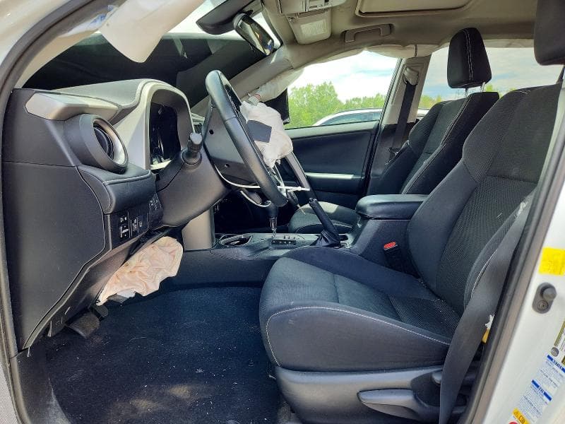 2017 TOYOTA RAV4 XLE 7