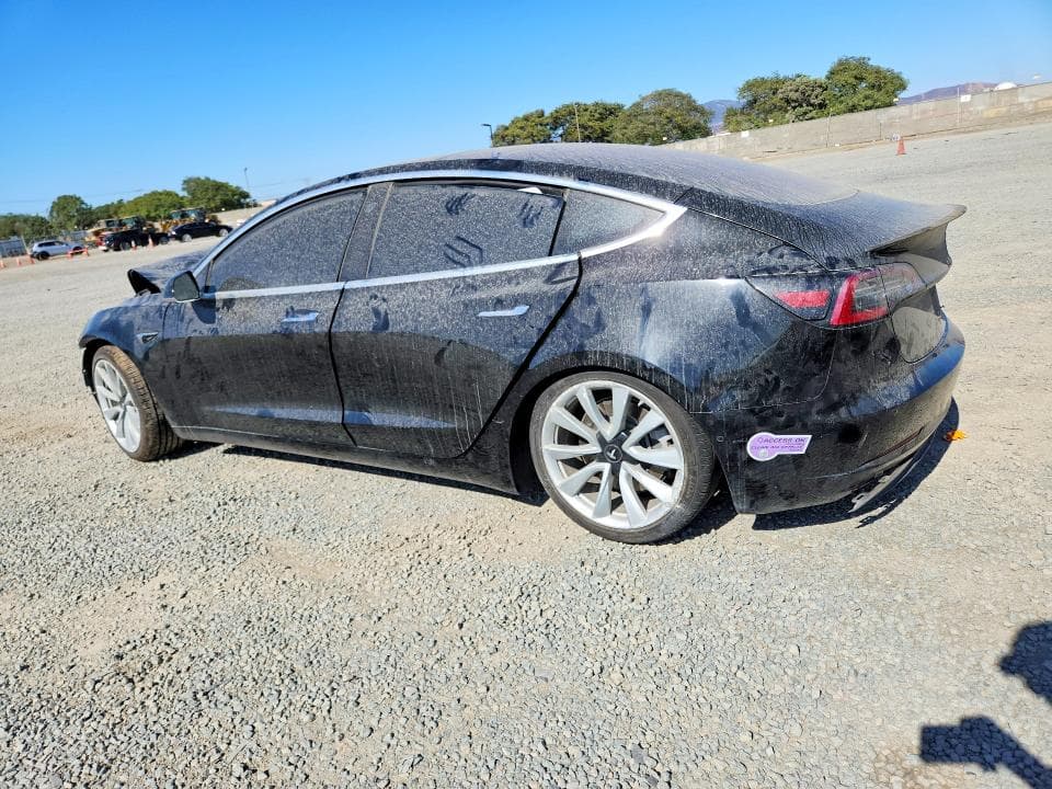 2018 TESLA MODEL 3 2