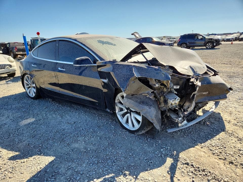 2018 TESLA MODEL 3 4
