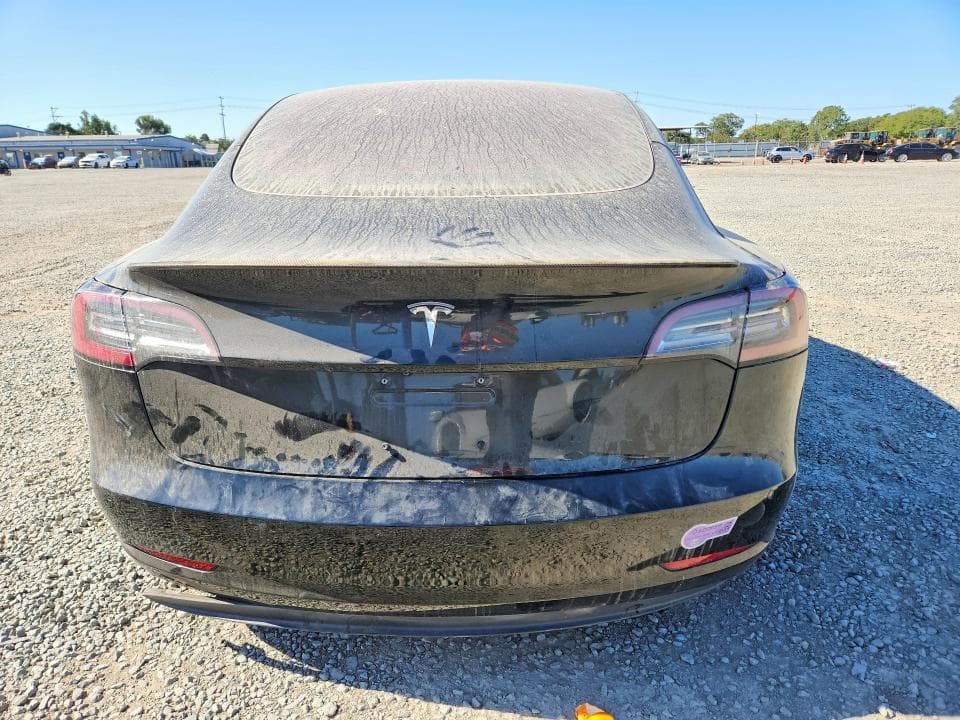 2018 TESLA MODEL 3 6