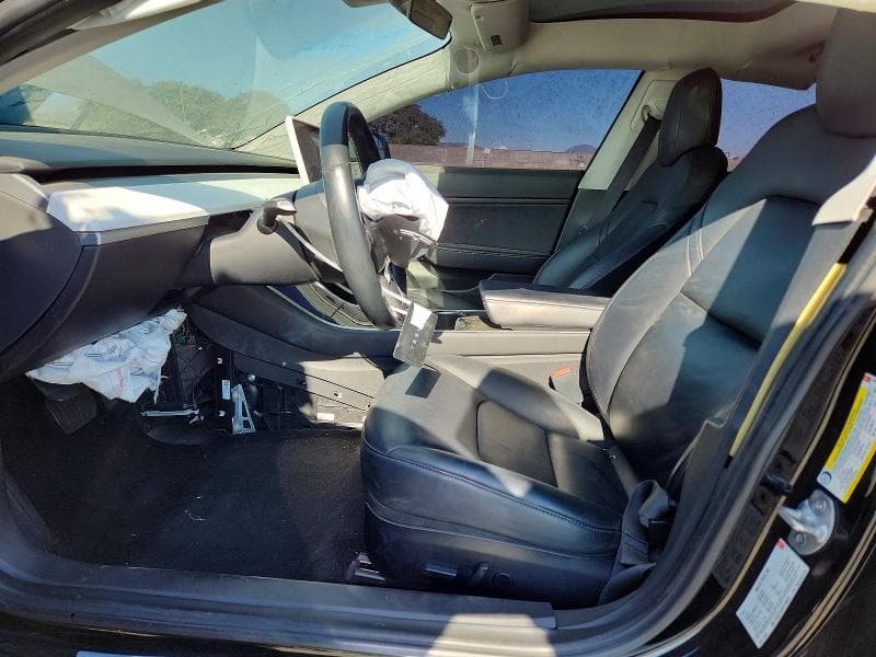 2018 TESLA MODEL 3 7