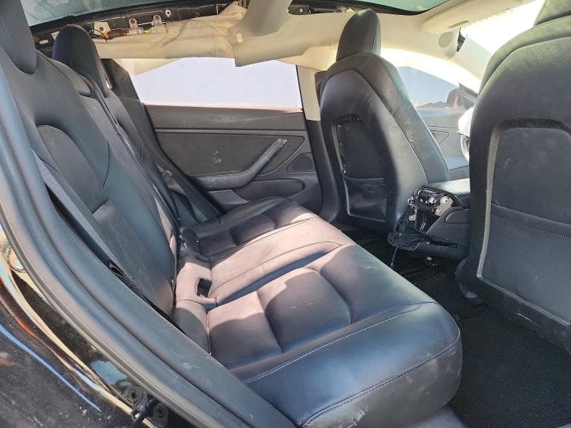 2018 TESLA MODEL 3 10