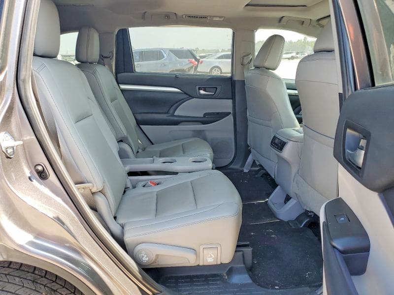 2019 TOYOTA HIGHLANDER XLE XLE 11