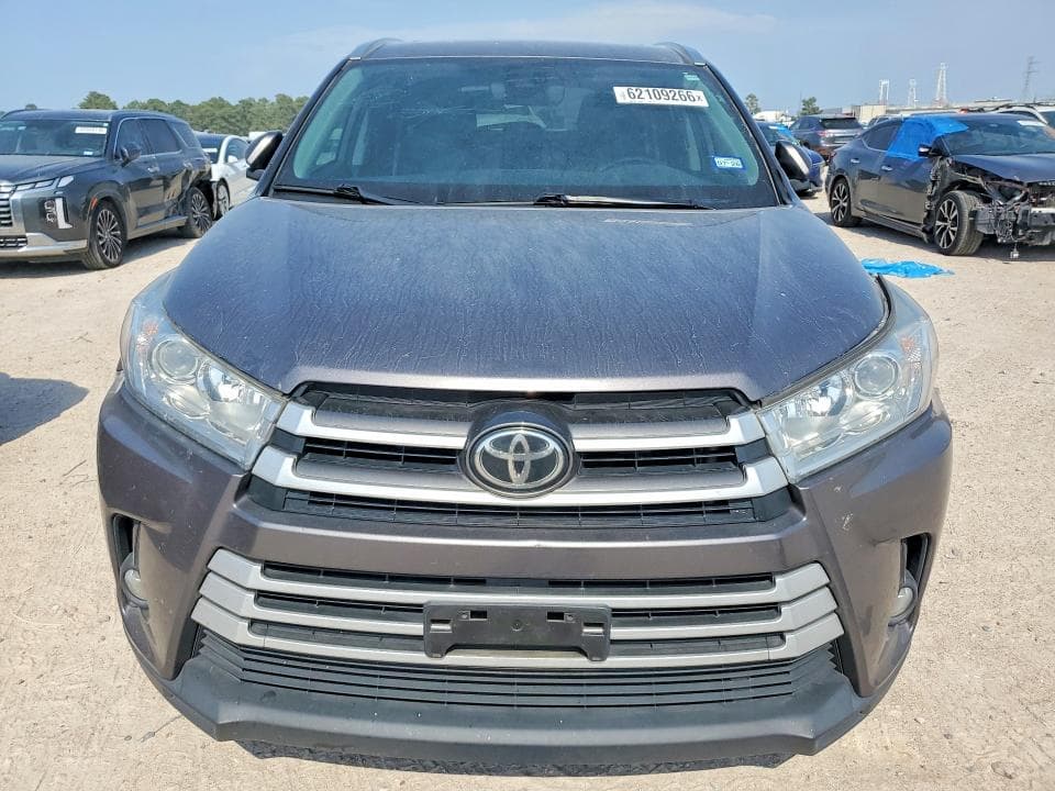 2019 TOYOTA HIGHLANDER XLE XLE 5
