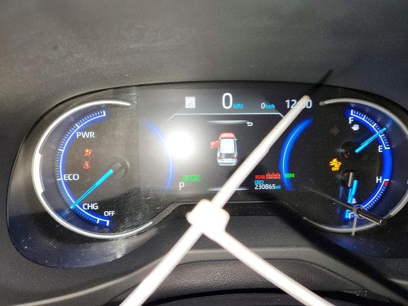 2019 TOYOTA RAV4 XSE 9