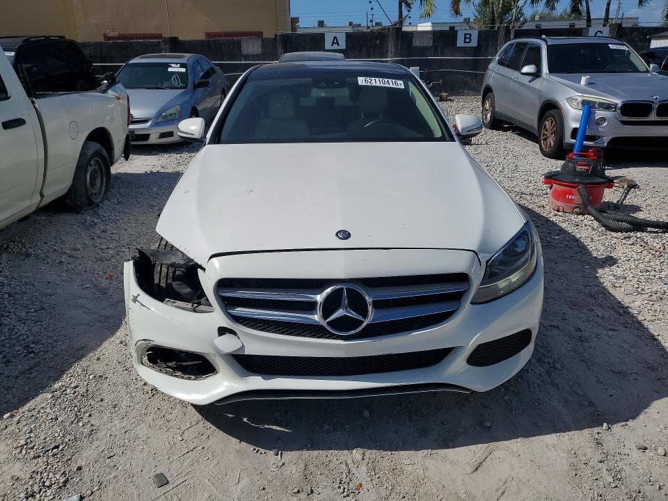 2017 MERCEDES-BENZ C 300 5