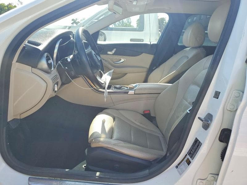 2017 MERCEDES-BENZ C 300 7