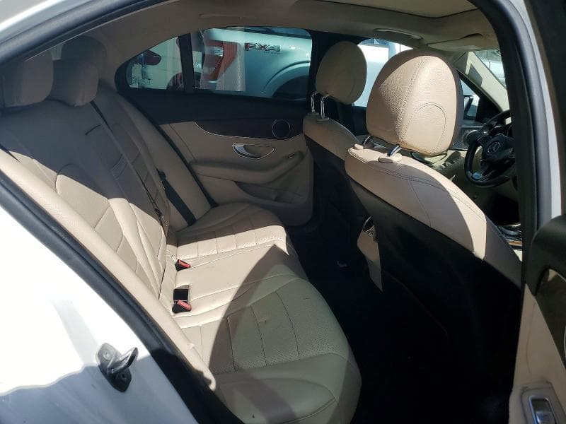 2017 MERCEDES-BENZ C 300 10