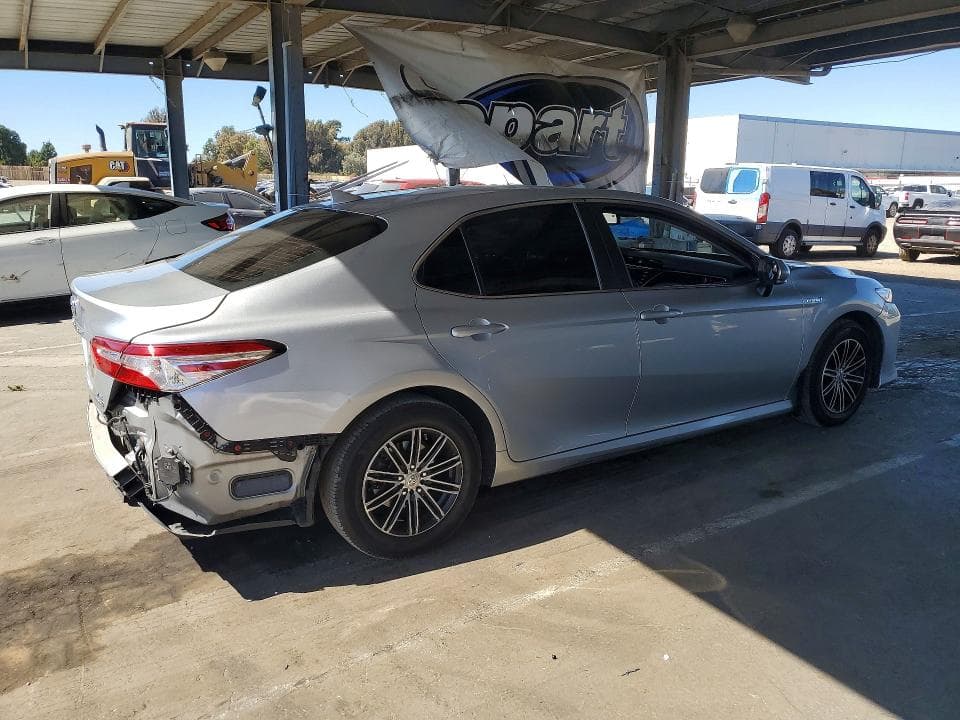2018 TOYOTA CAMRY LE LE 3