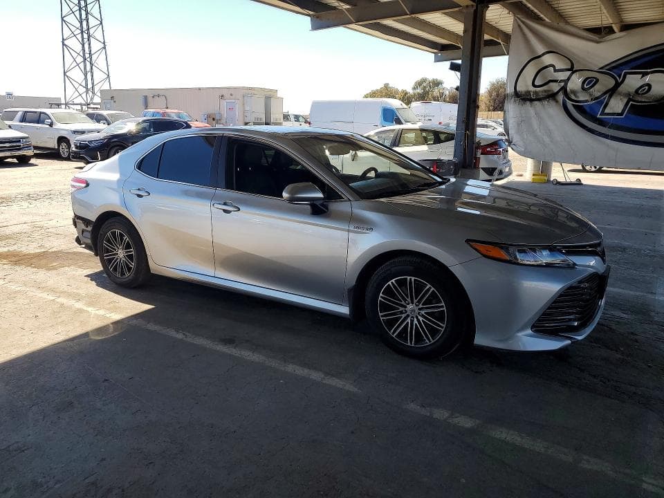 2018 TOYOTA CAMRY LE LE 4
