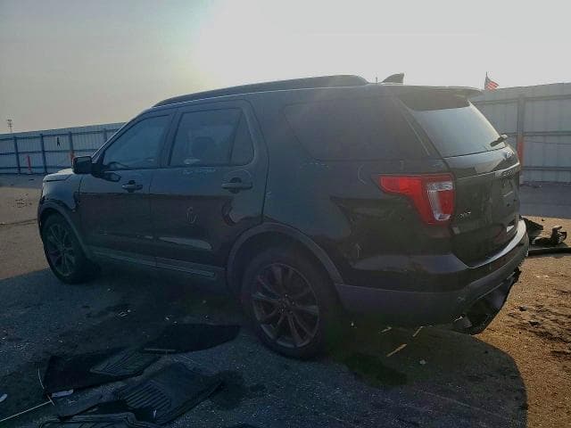2017 FORD EXPLORER XLT 2