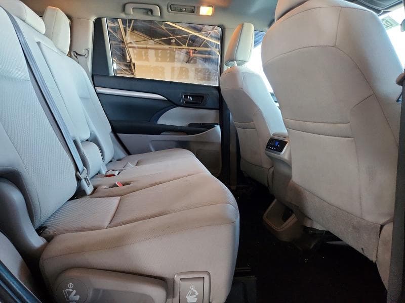 2019 TOYOTA HIGHLANDER HYBRID LE 11