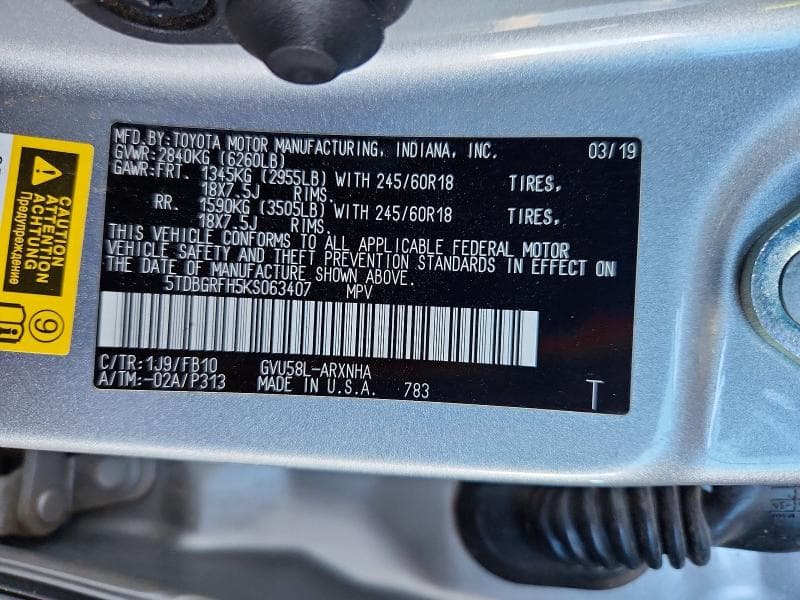 2019 TOYOTA HIGHLANDER HYBRID LE 13