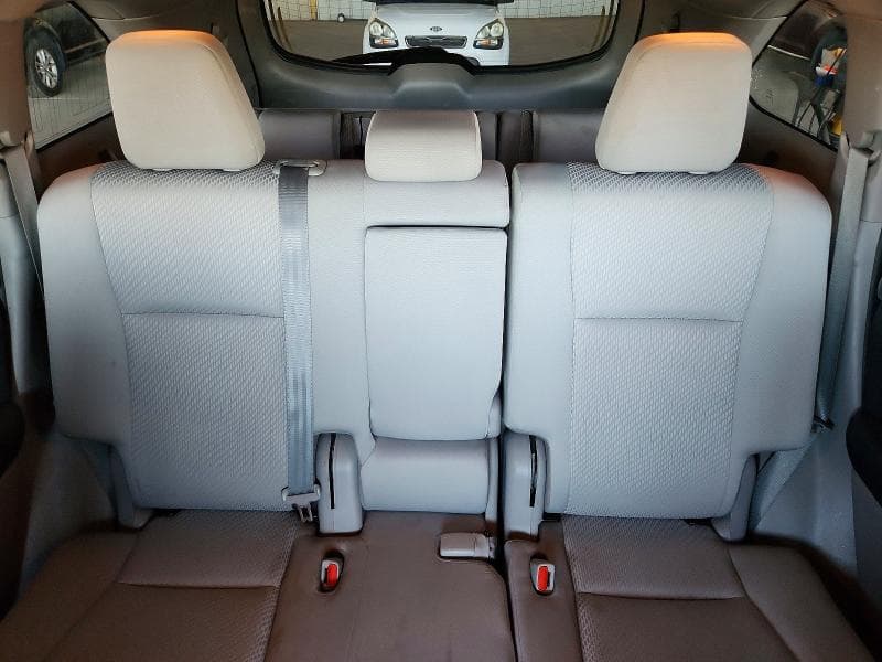 2019 TOYOTA HIGHLANDER HYBRID LE 10