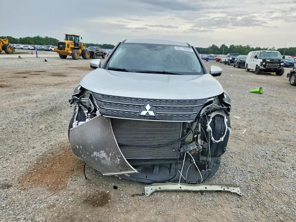 2024 MITSUBISHI OUTLANDER SE SE 6