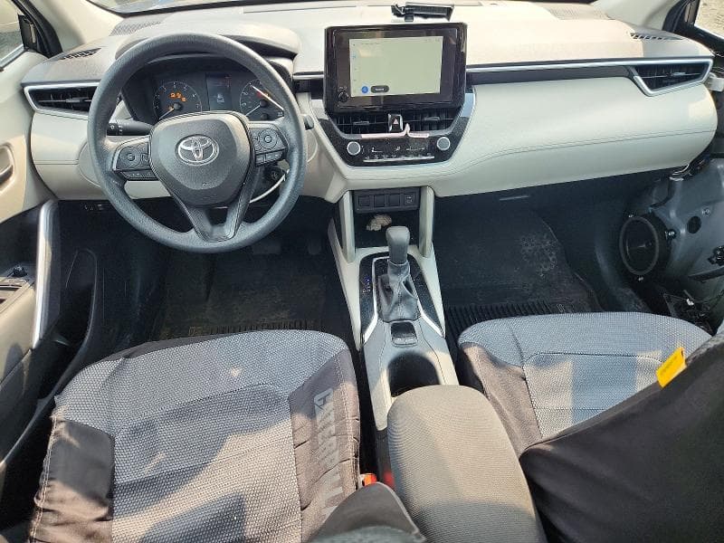 2024 TOYOTA COROLLA CROSS L 8