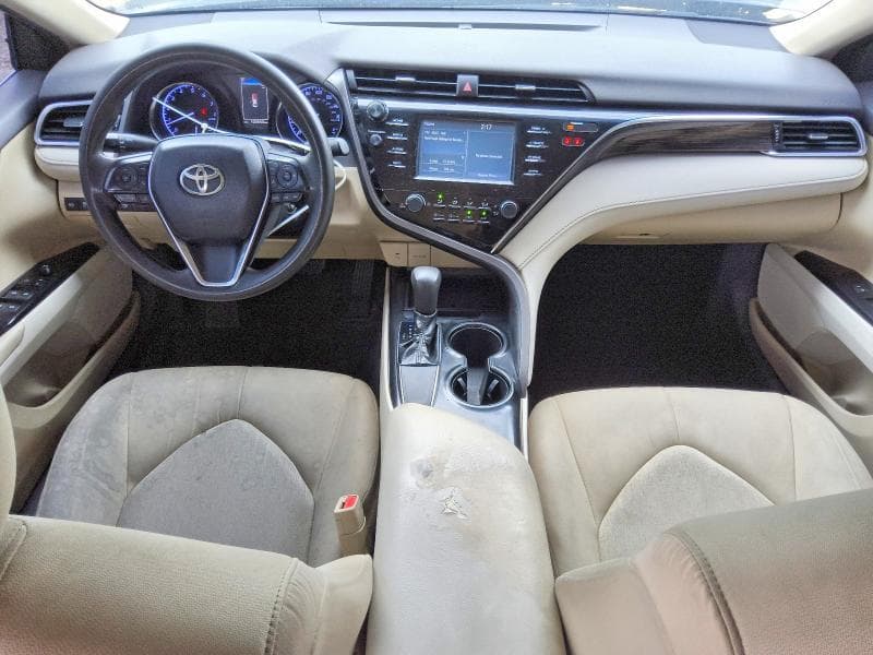 2018 TOYOTA CAMRY LE 8