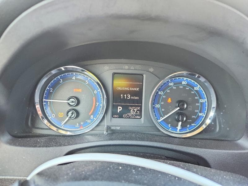 2018 TOYOTA COROLLA LE 9