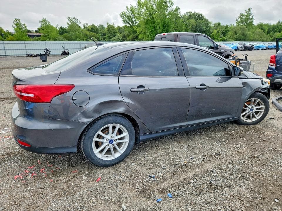 2018 FORD FOCUS SE 3
