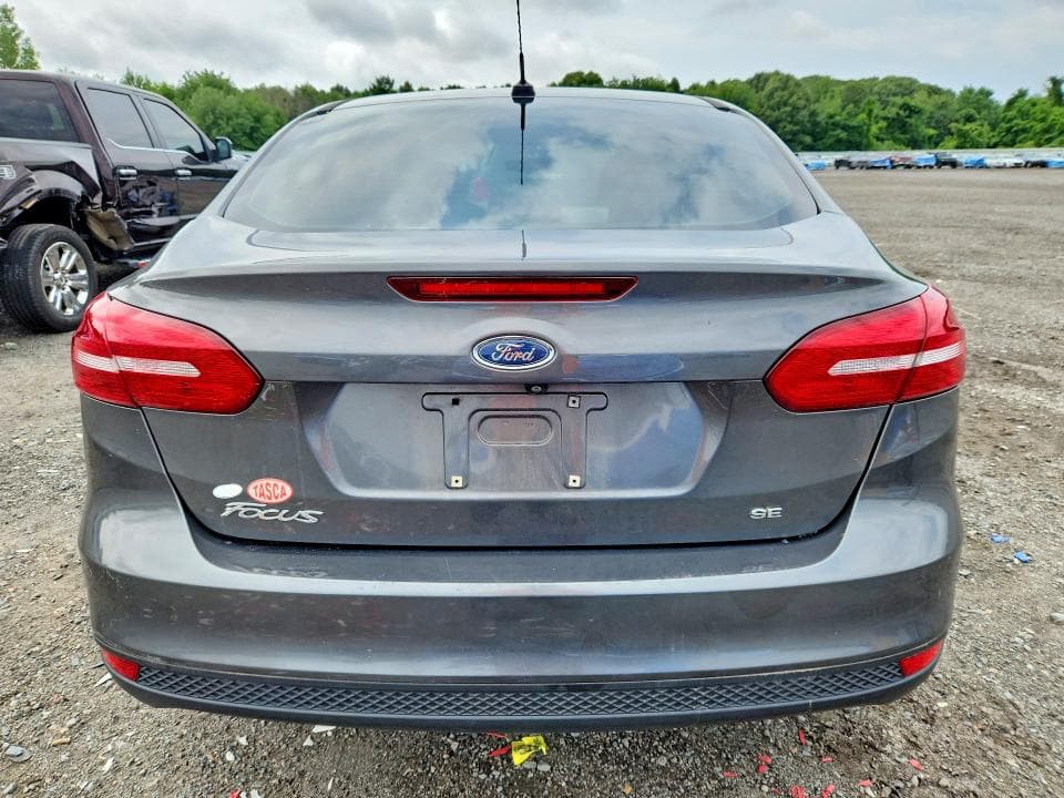 2018 FORD FOCUS SE 6