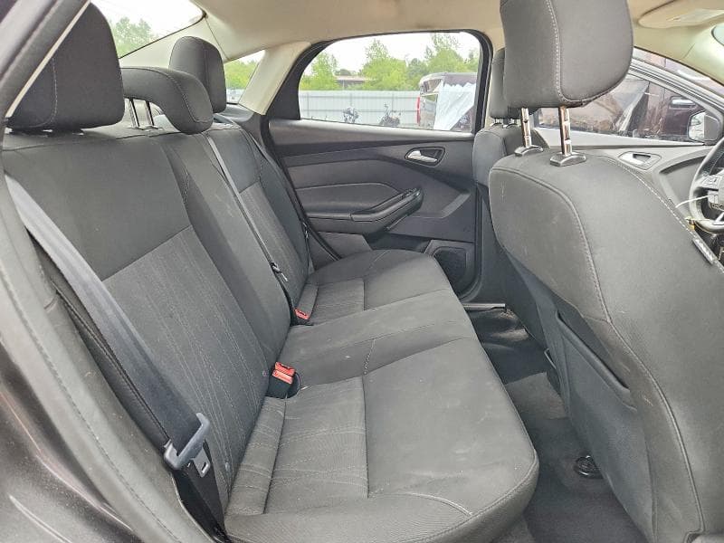 2018 FORD FOCUS SE 10