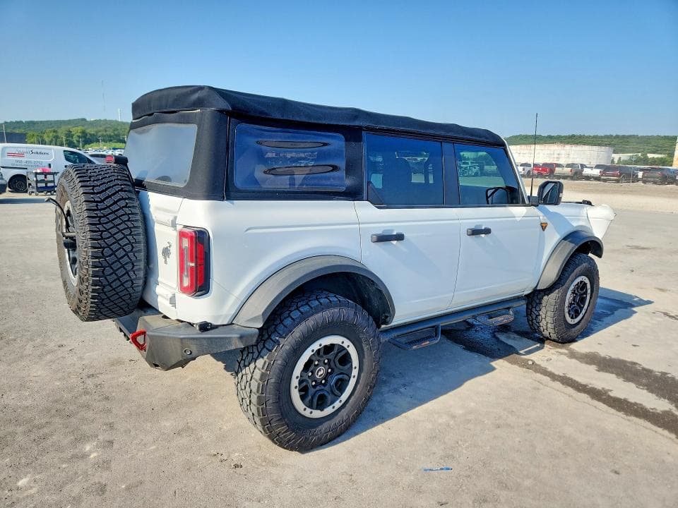 2021 FORD BRONCO BASE 3