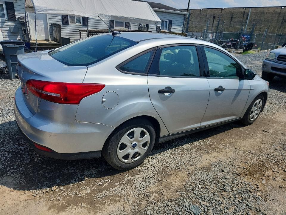 2017 FORD FOCUS S 3