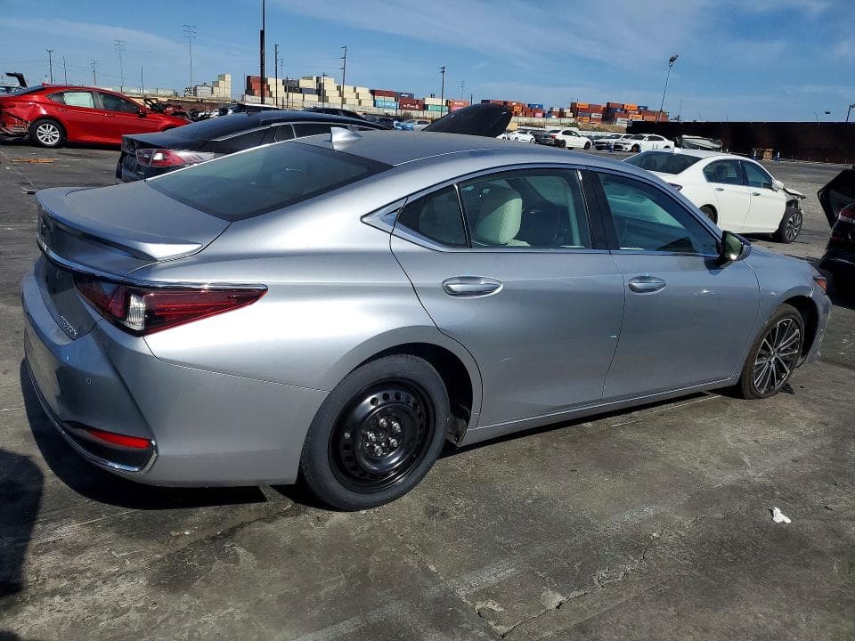 2023 LEXUS ES 300H BASE 3