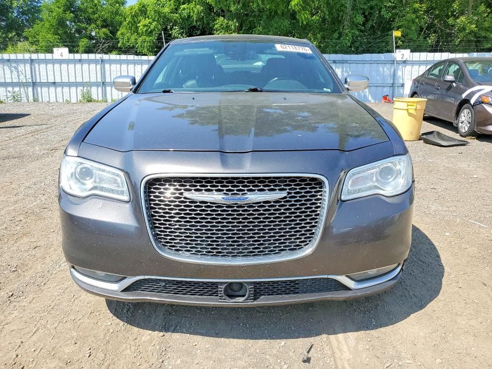 2018 CHRYSLER 300C 5